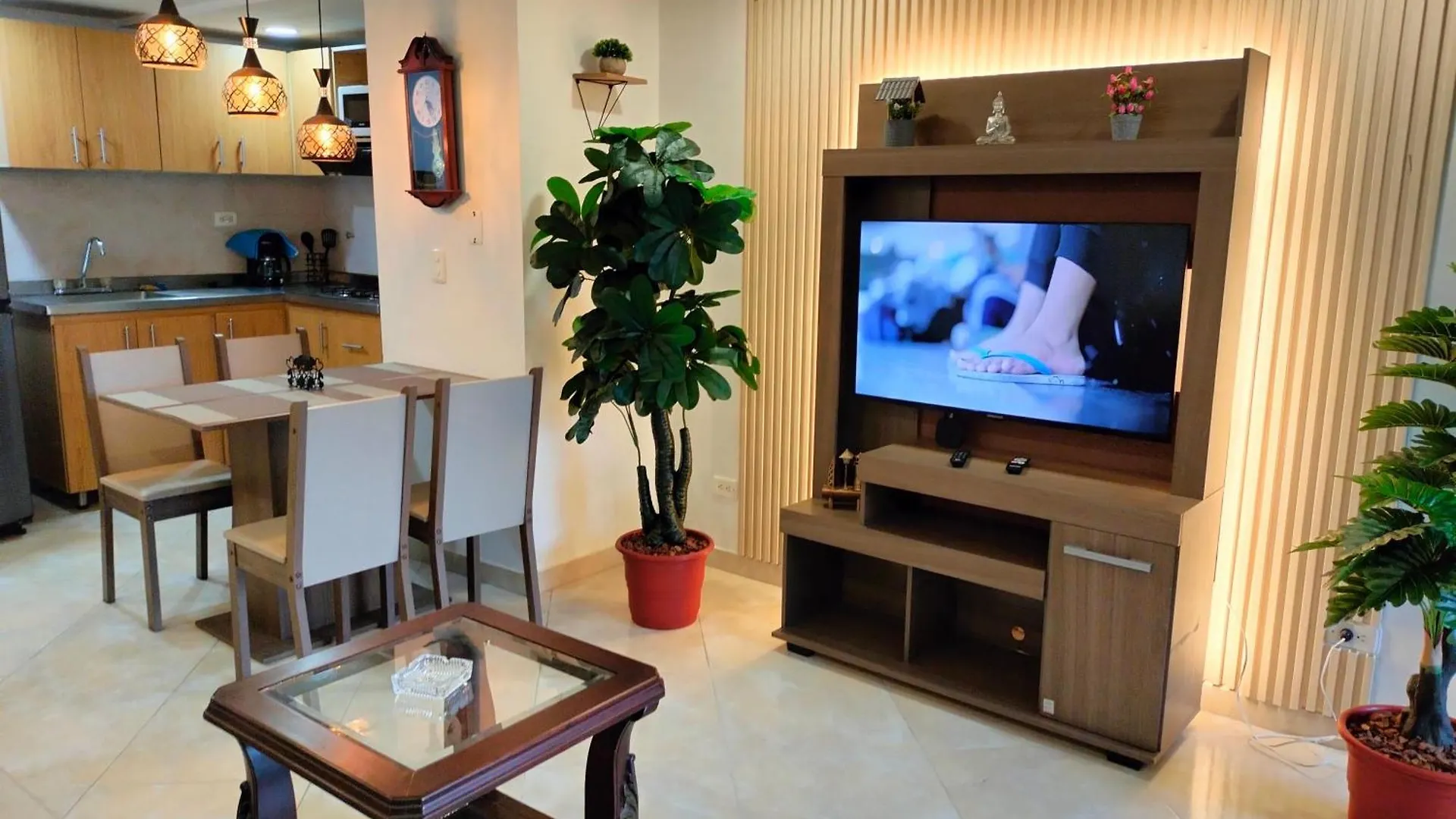 Διαμέρισμα Exclusivo Apto Lujoso Central, Sereno Y Comodo Μεντεγίν